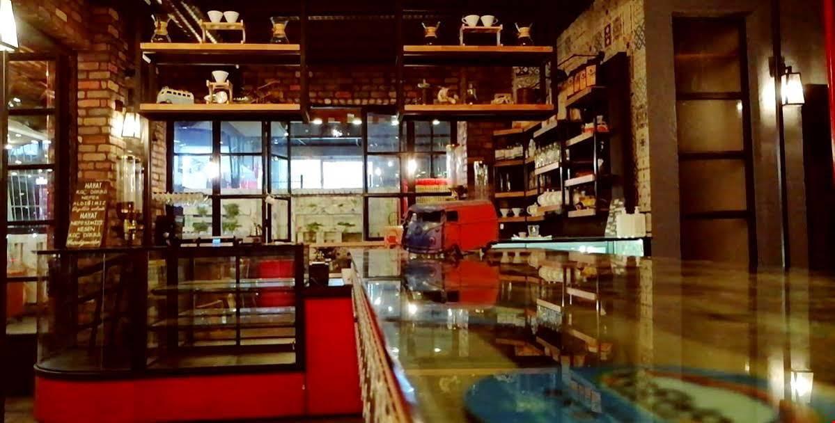 Voswos Garage Coffee Hotel Antalya Luaran gambar