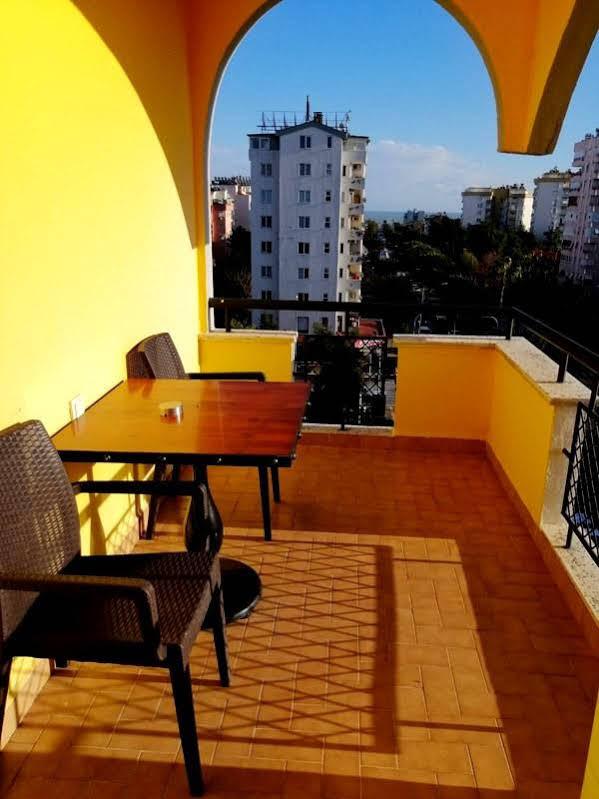 Voswos Garage Coffee Hotel Antalya Luaran gambar