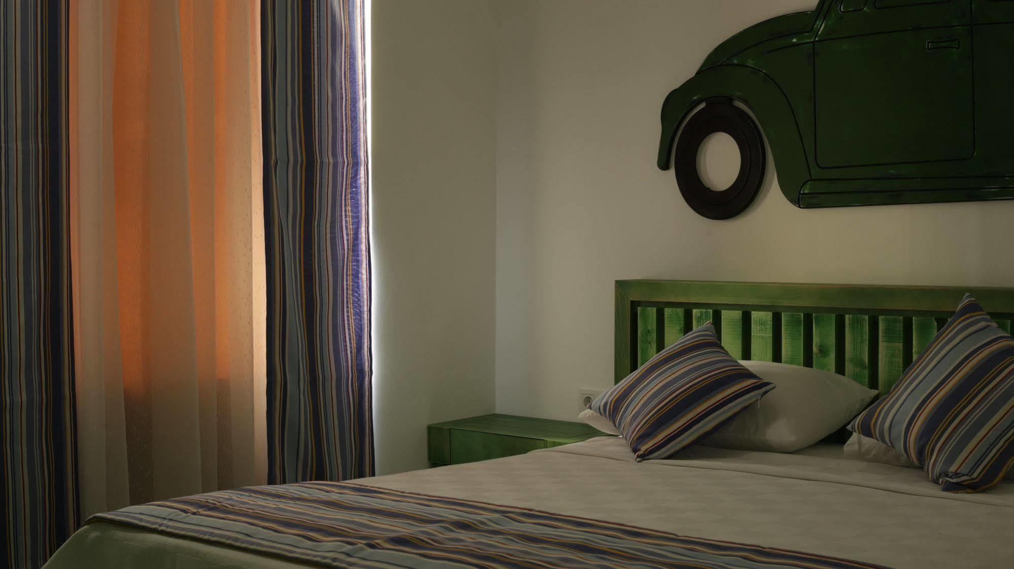 Voswos Garage Coffee Hotel Antalya Luaran gambar